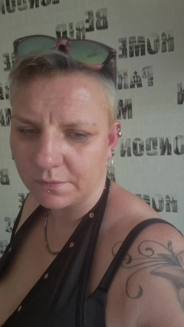 @gl&uuml;ckliche Mama 2023