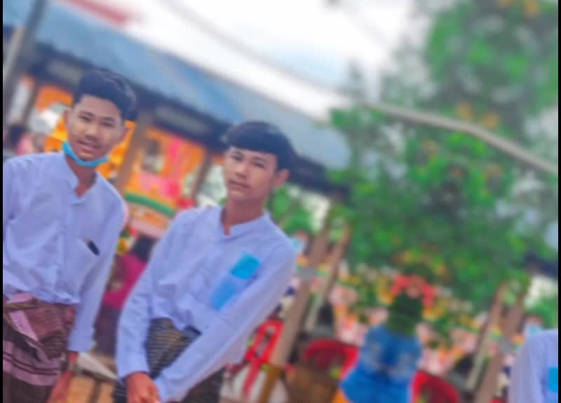 @💛Shine Htet Aung💛
