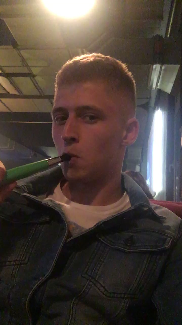 @Ustinas