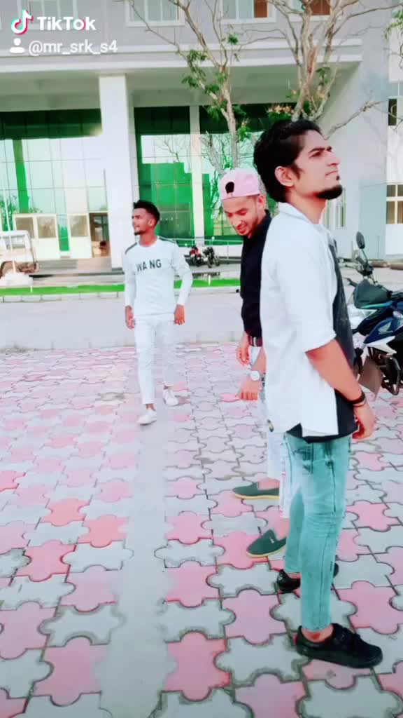 @😔Bád_Bóy_SRK😔