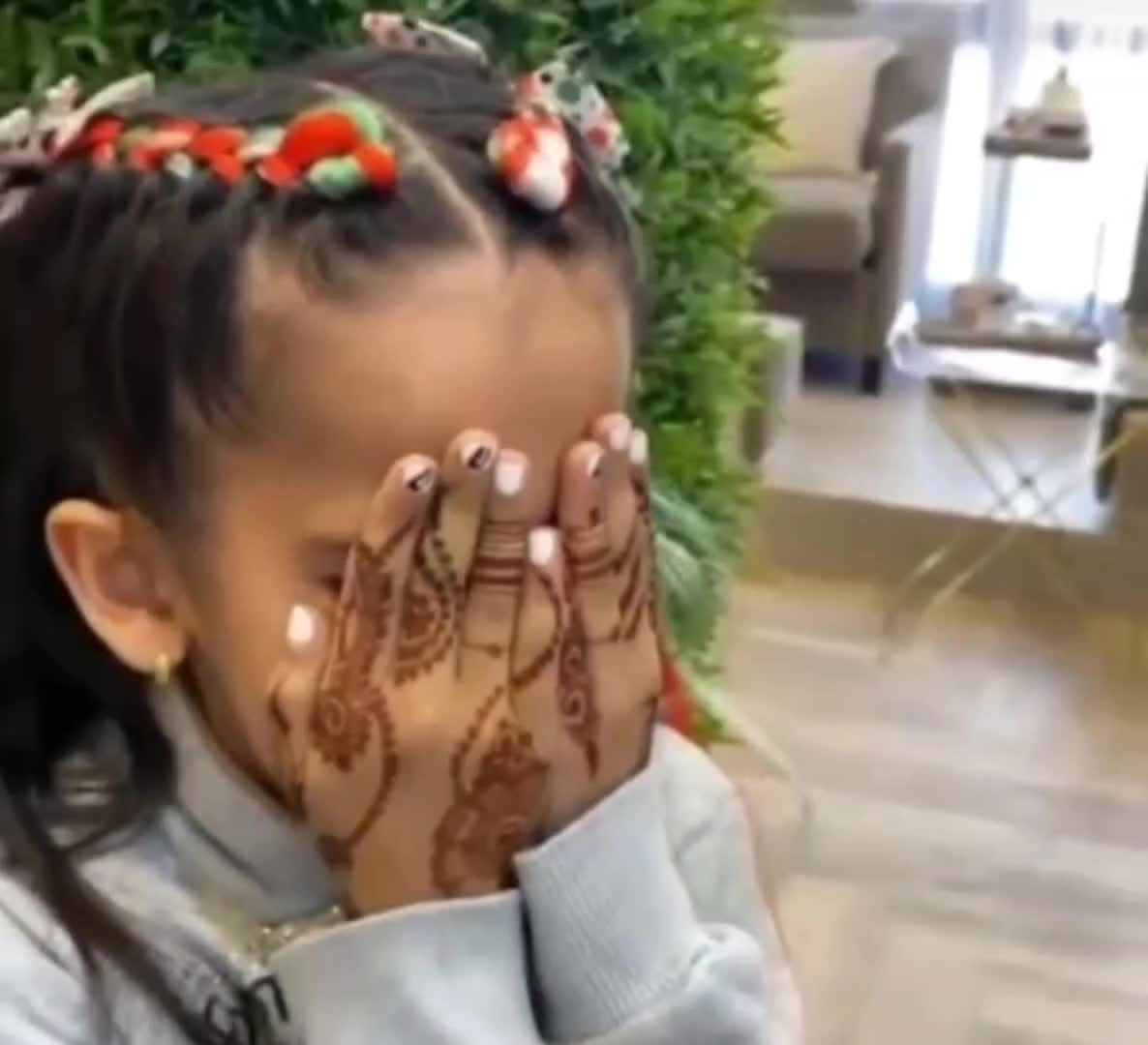 @ayesha_henna