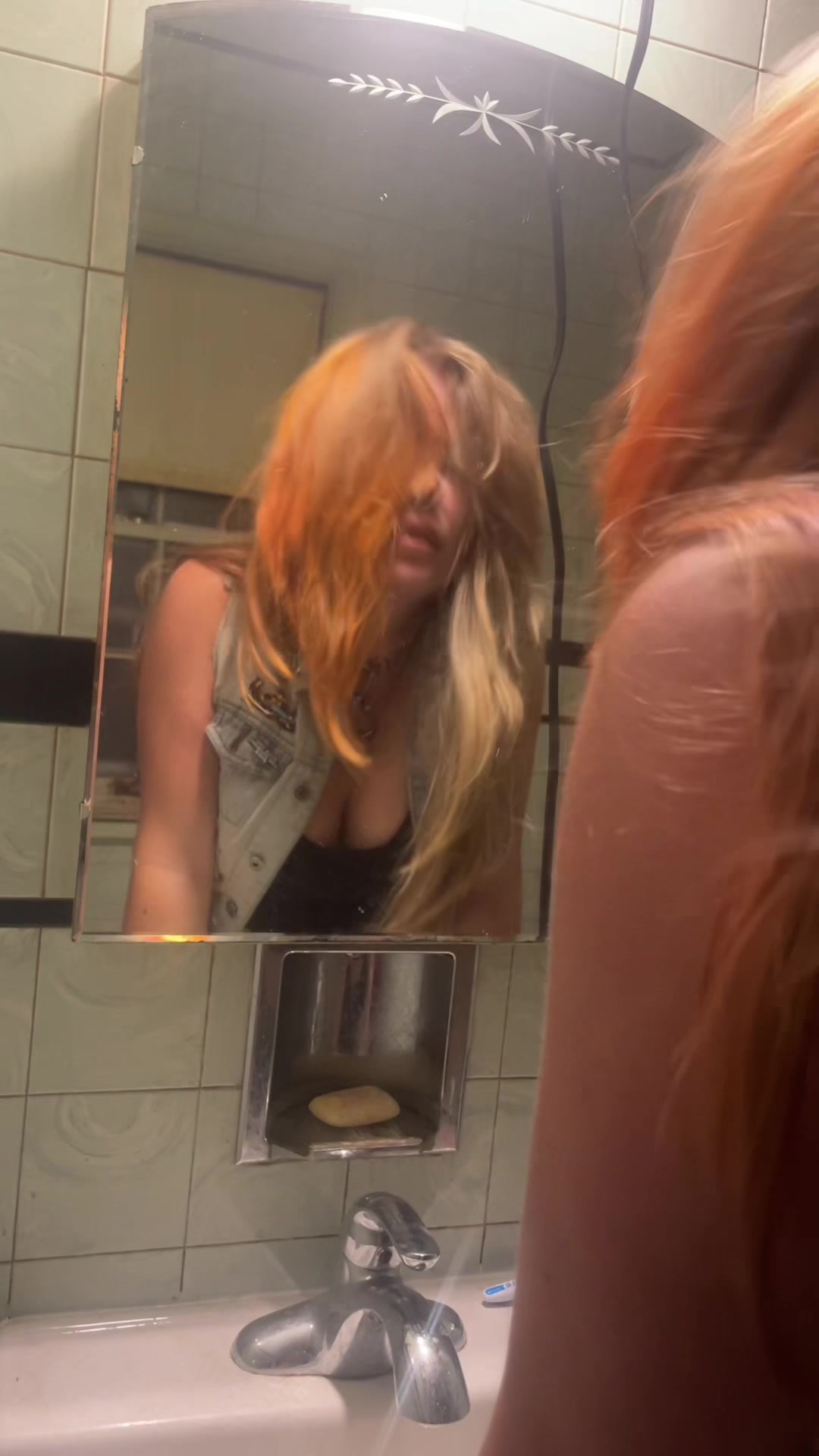 @Lillith_fox