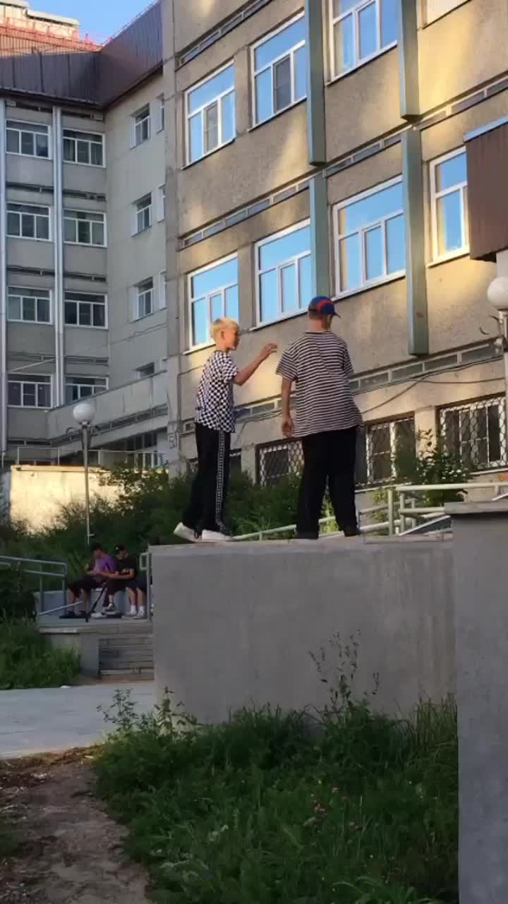 @Краш твоей мамы