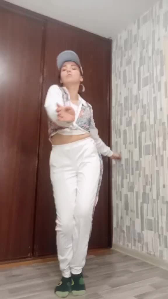 @Александра