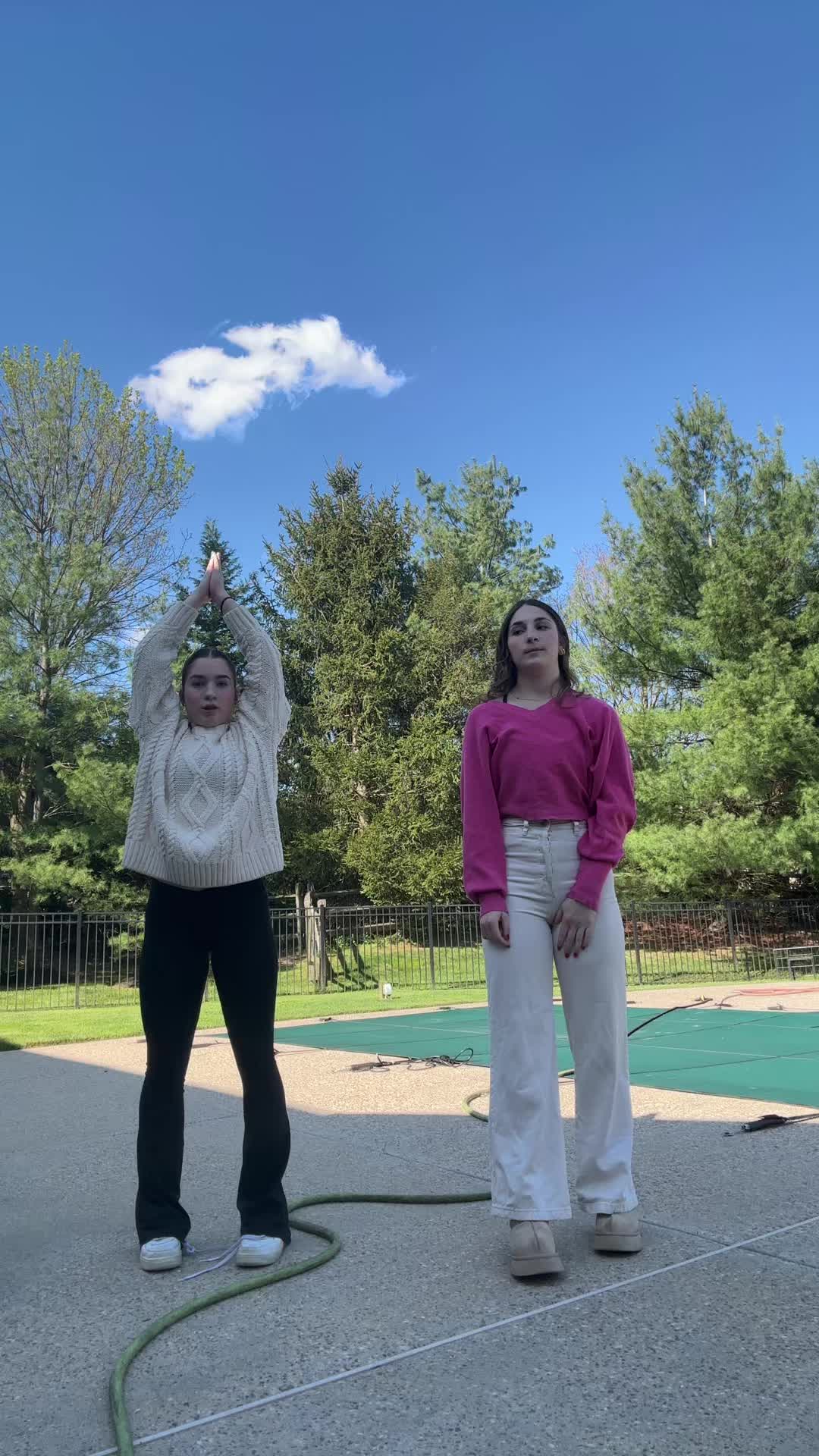 @Bella