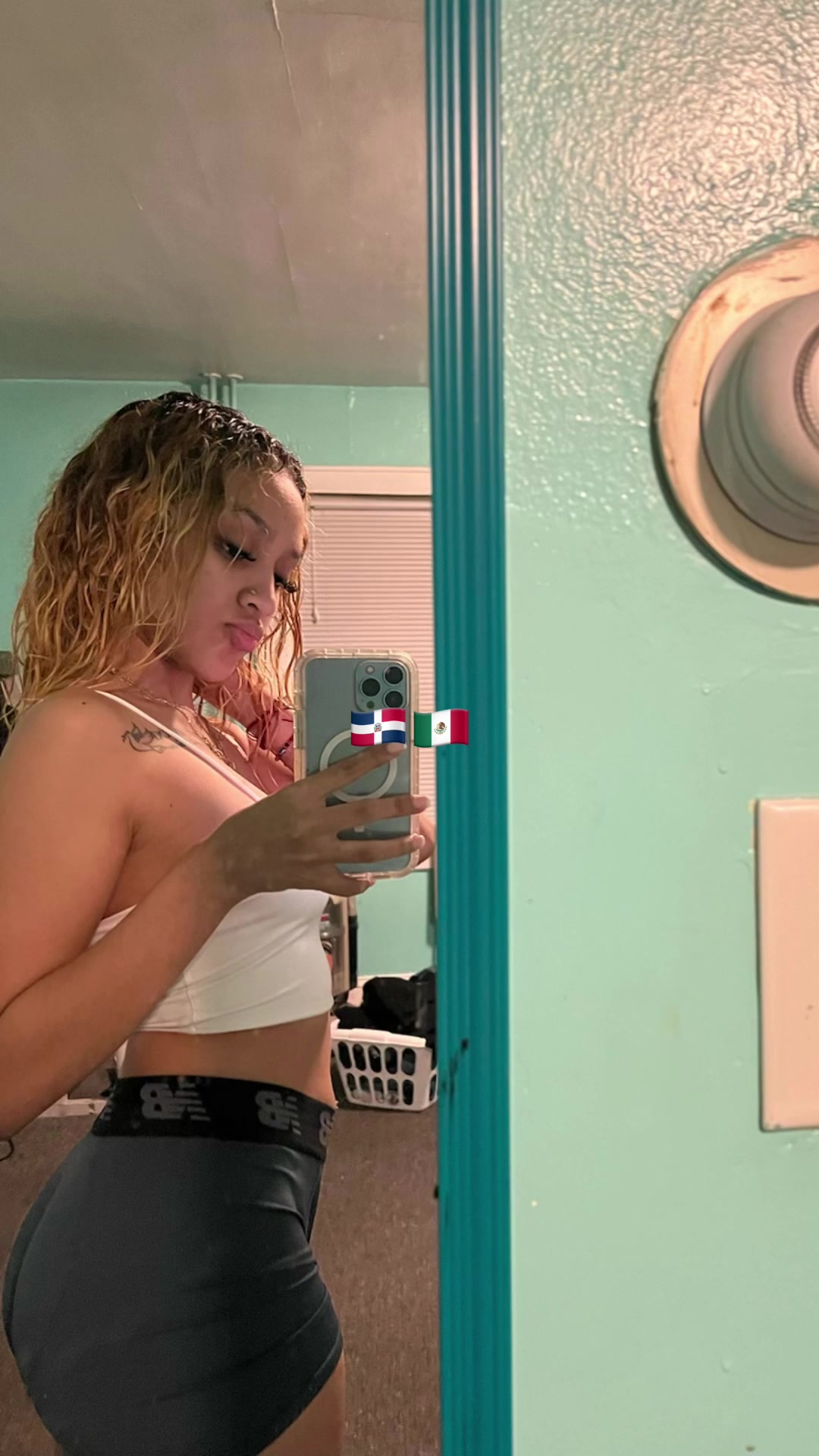 @𝒥