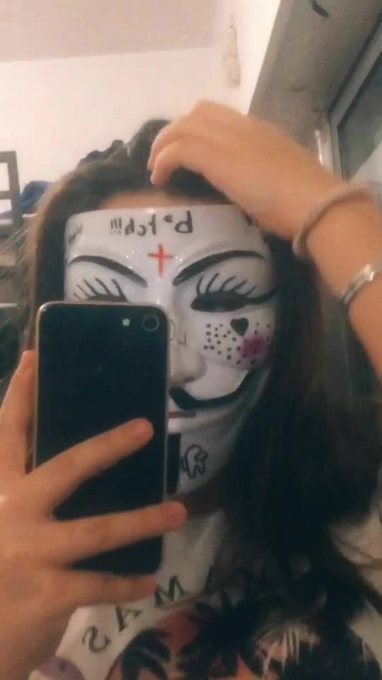 @J’ai les yeux vert les gens ;)