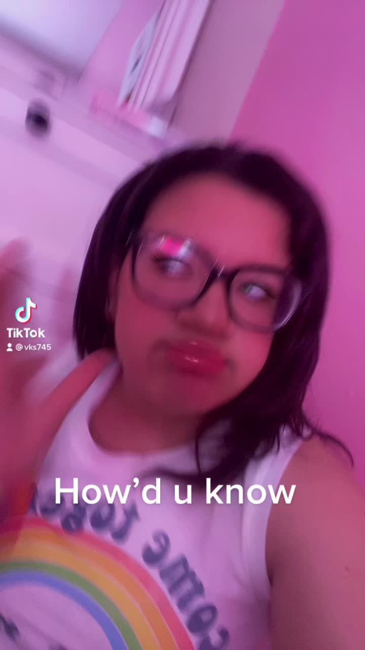 @Victoria 💖✨