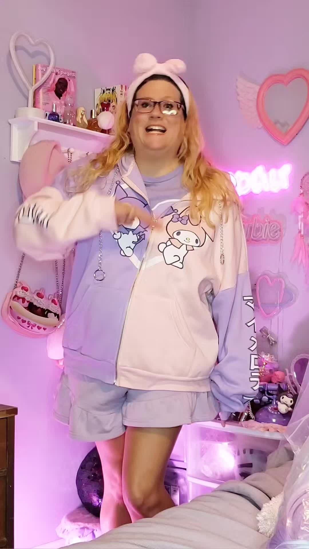 @PastelKawaiiBarbie
