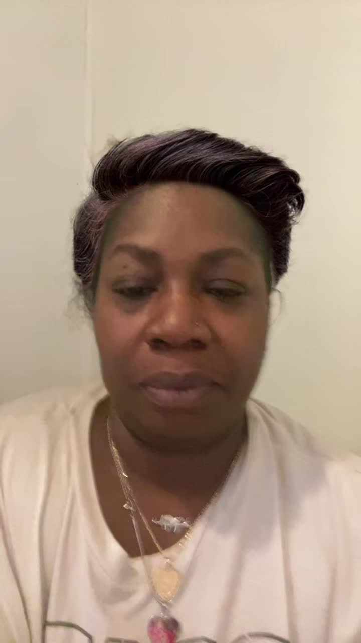 @MrsIrriplaceable4358🥖