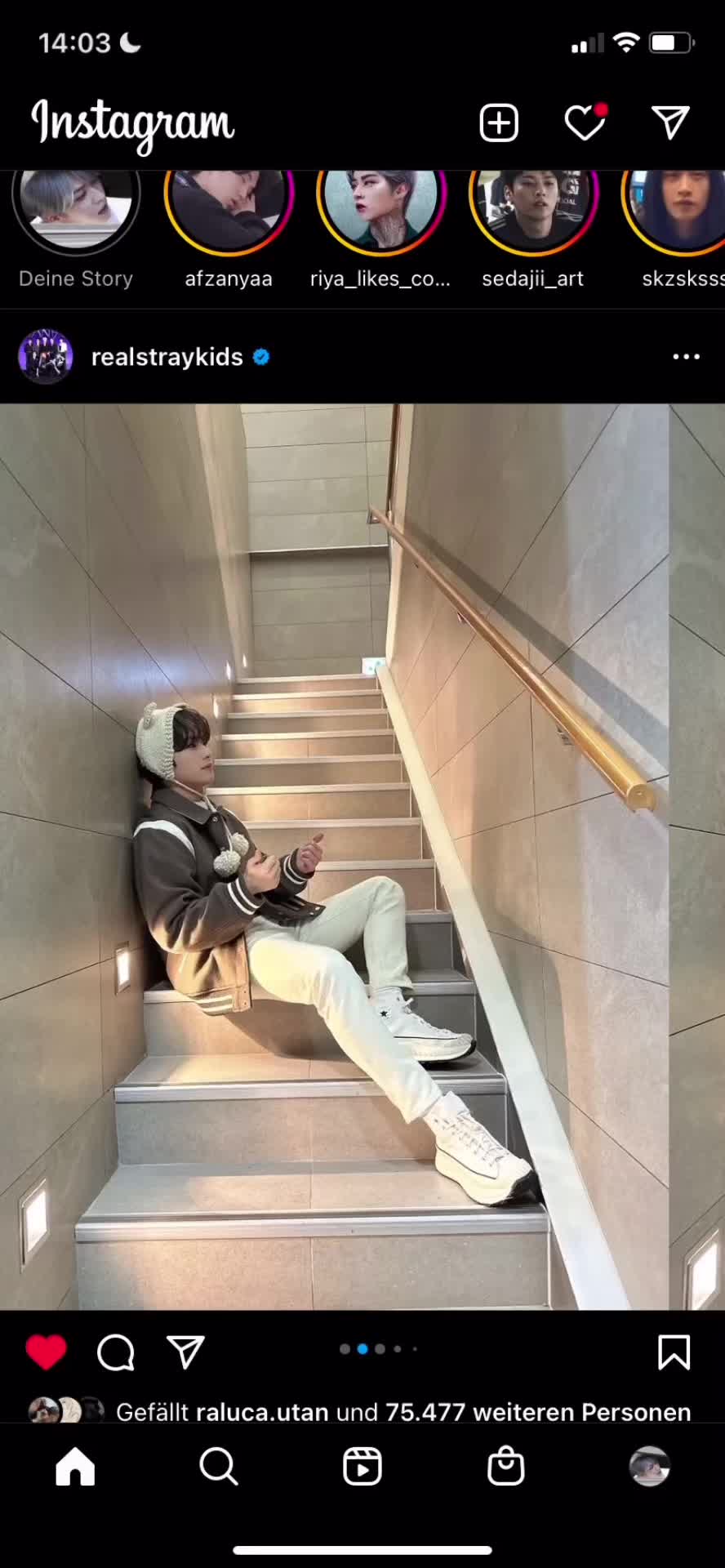 @<3