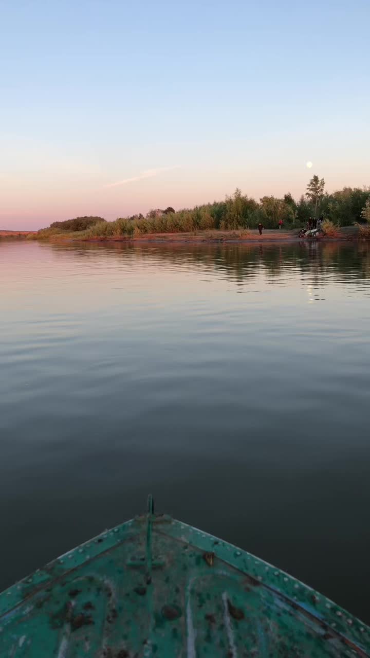 @Жас
