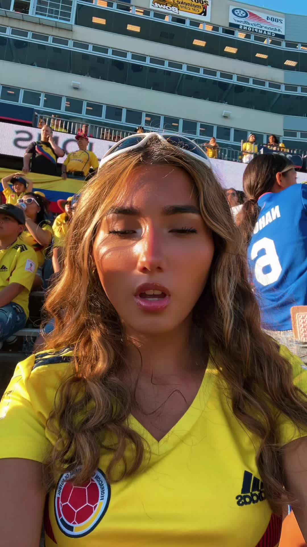 @kaylie vargas
