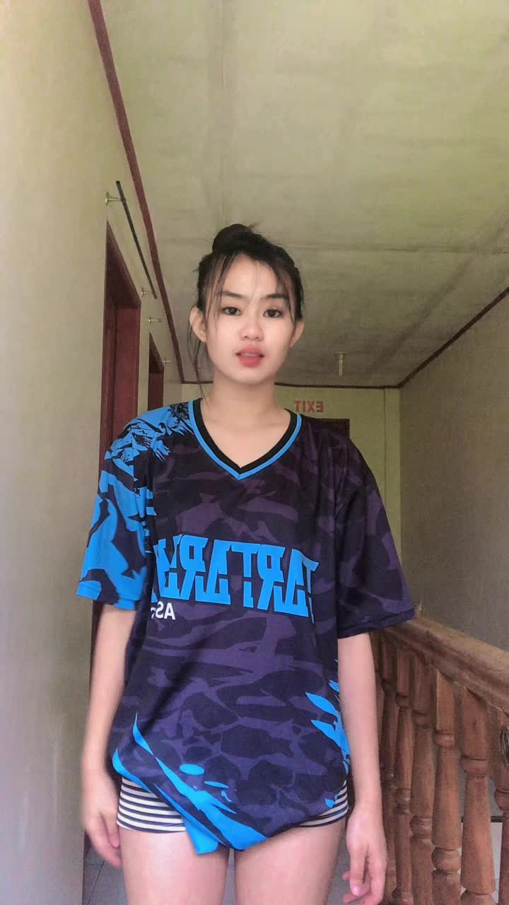 @🐼