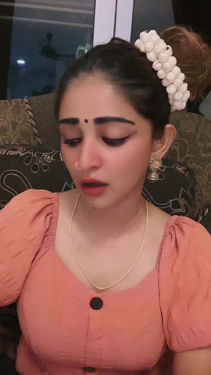 @shadhanadevi_17