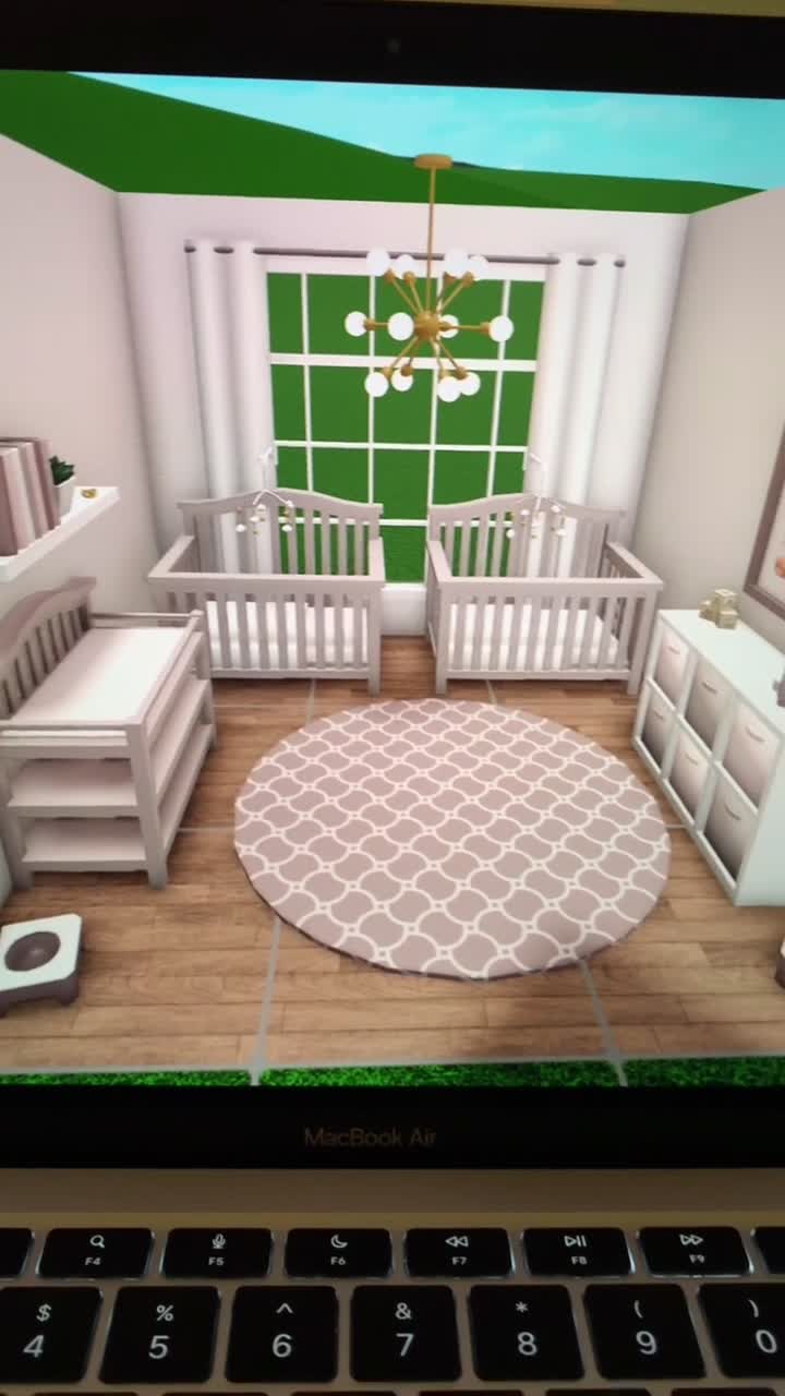 @BLOXBURG