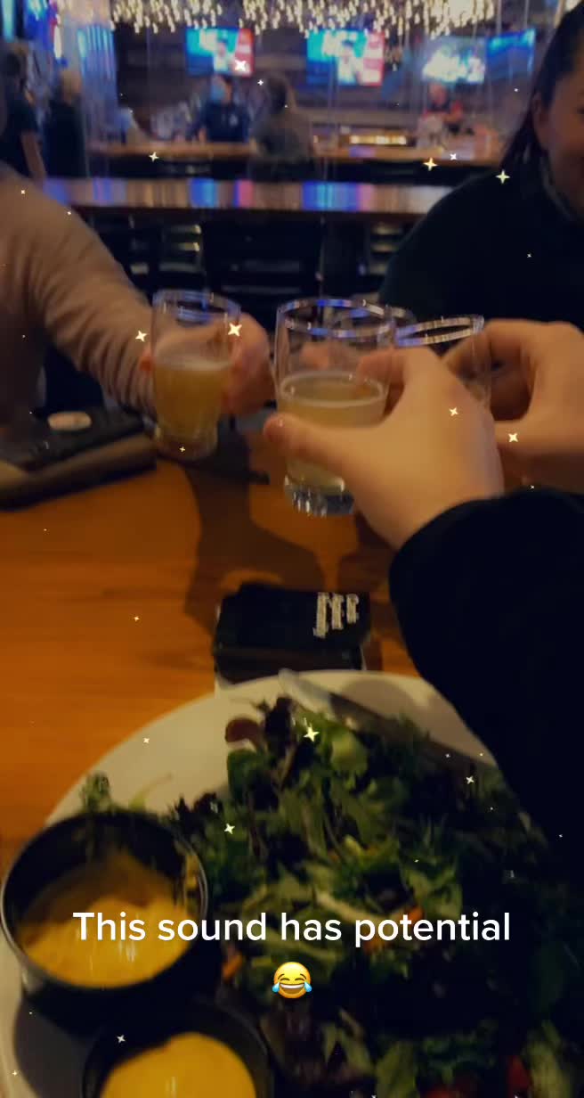 @Courtneey_22