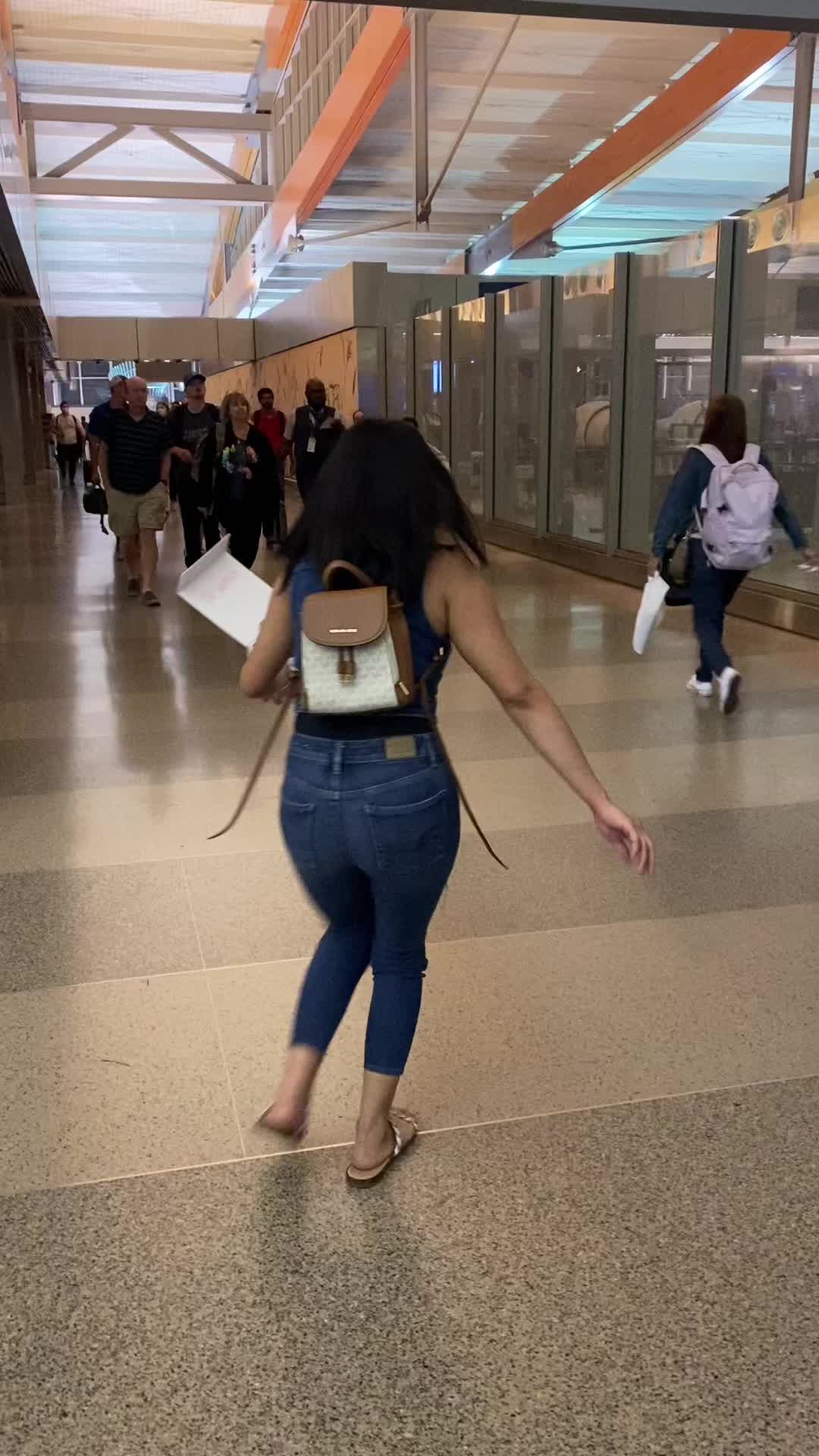 @SofiaMrtz