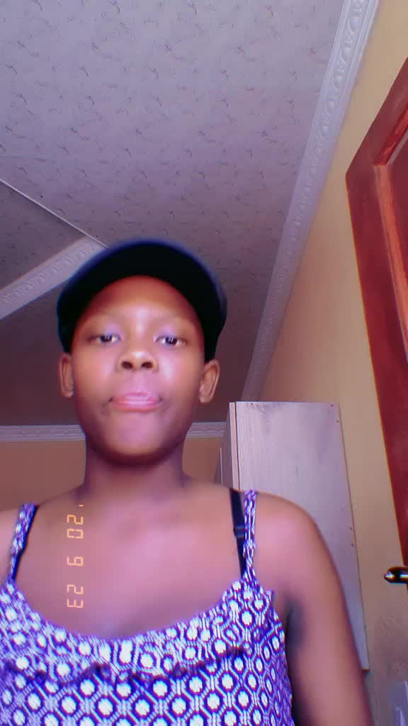 @Lesegobliss
