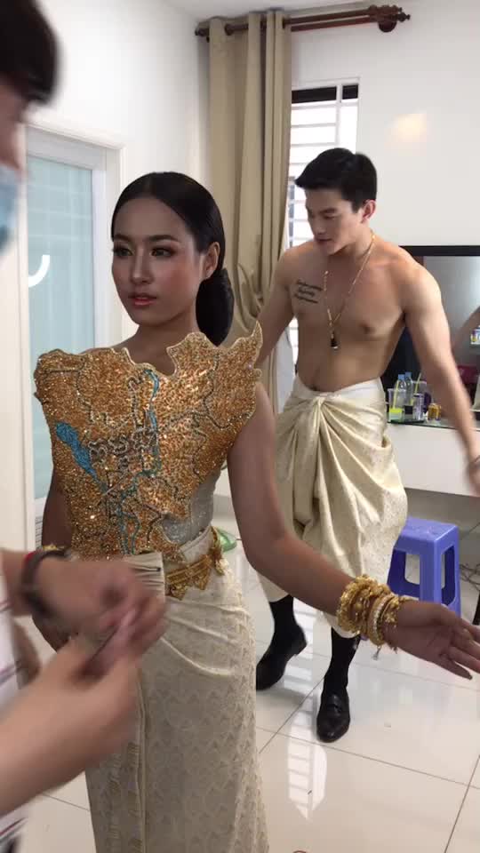 @បុប្ផាសួគ៌ហ្គោល សំអាងការ