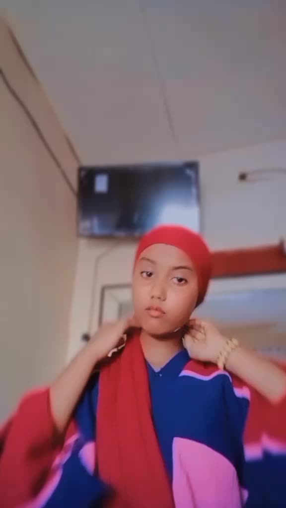 @&iuml;f&atilde;f l&agrave; Q&ugrave;&euml;nę