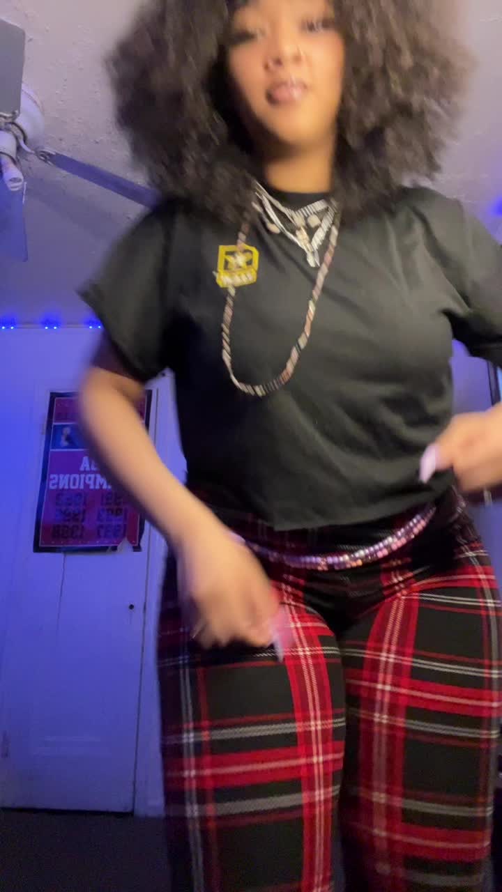 @milatherichest