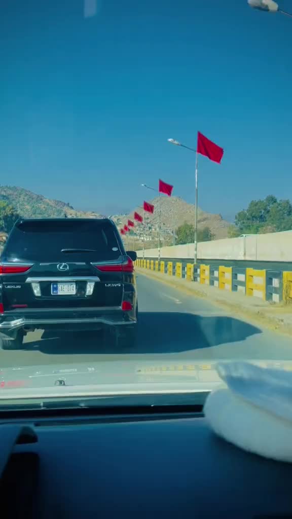 @AyesHasnain❤️