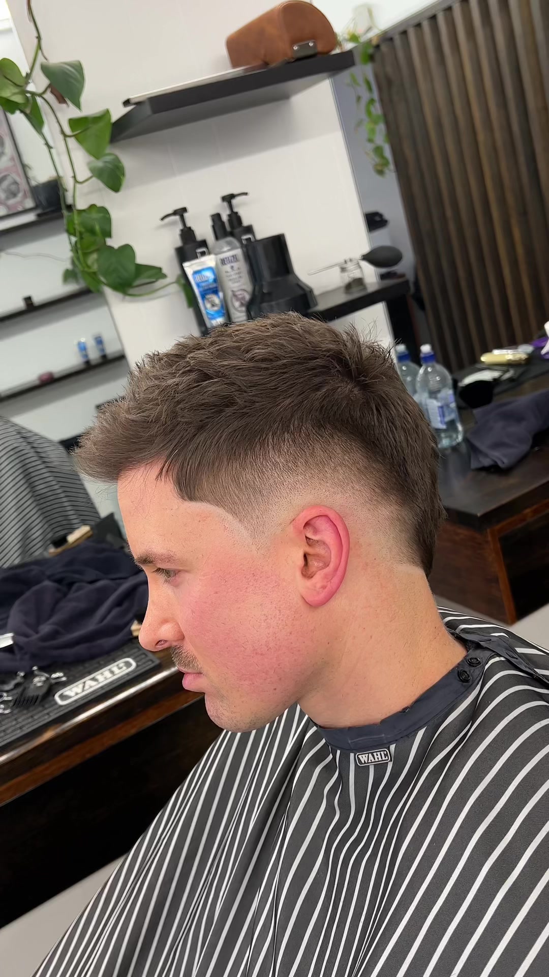 @MahniHair
