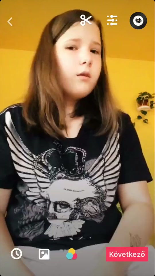 @Szalay Alexaa^_^