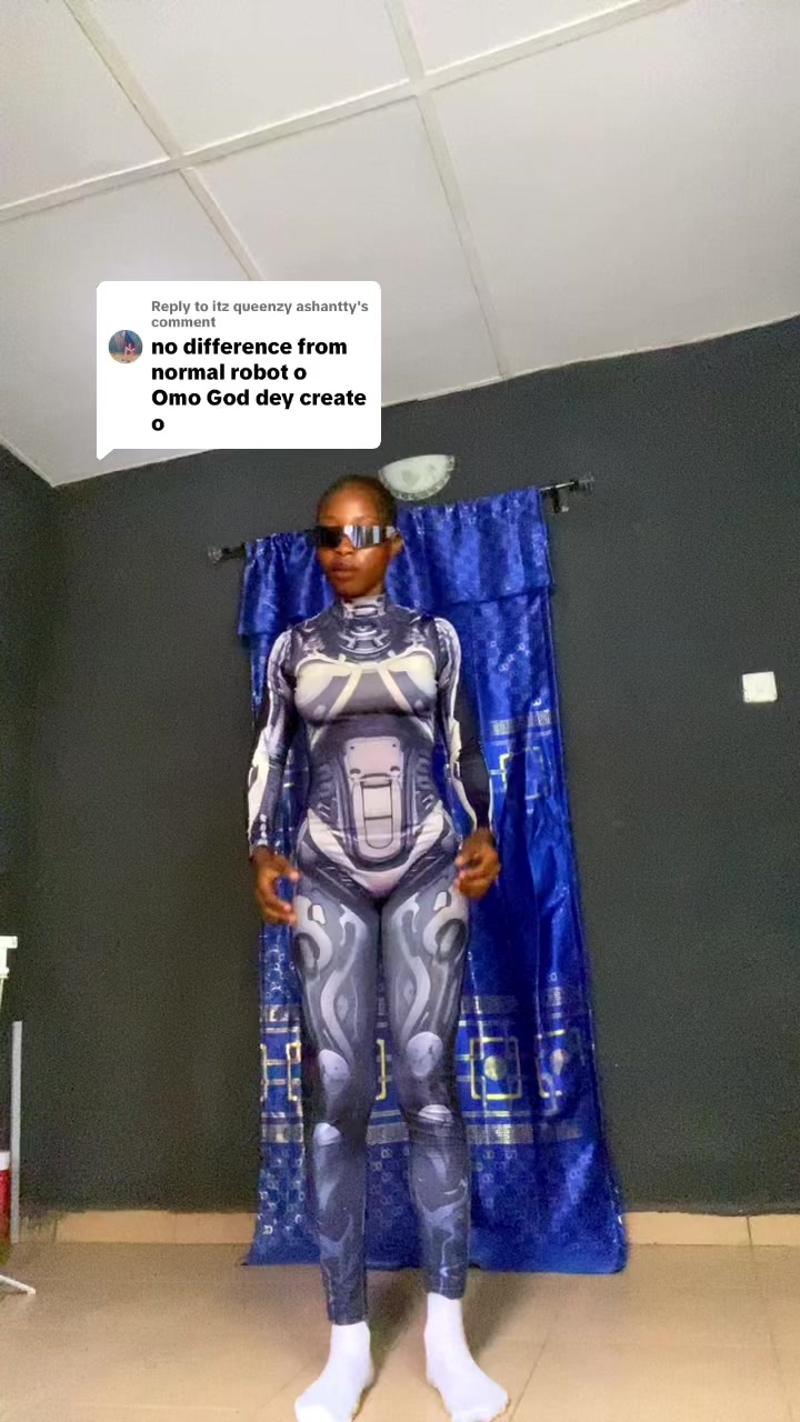@That robot girl 🤖