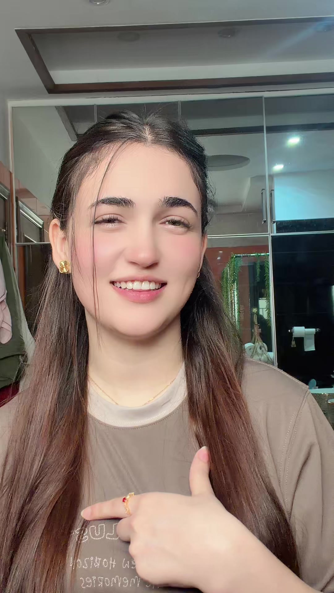 @aizakhaannn_