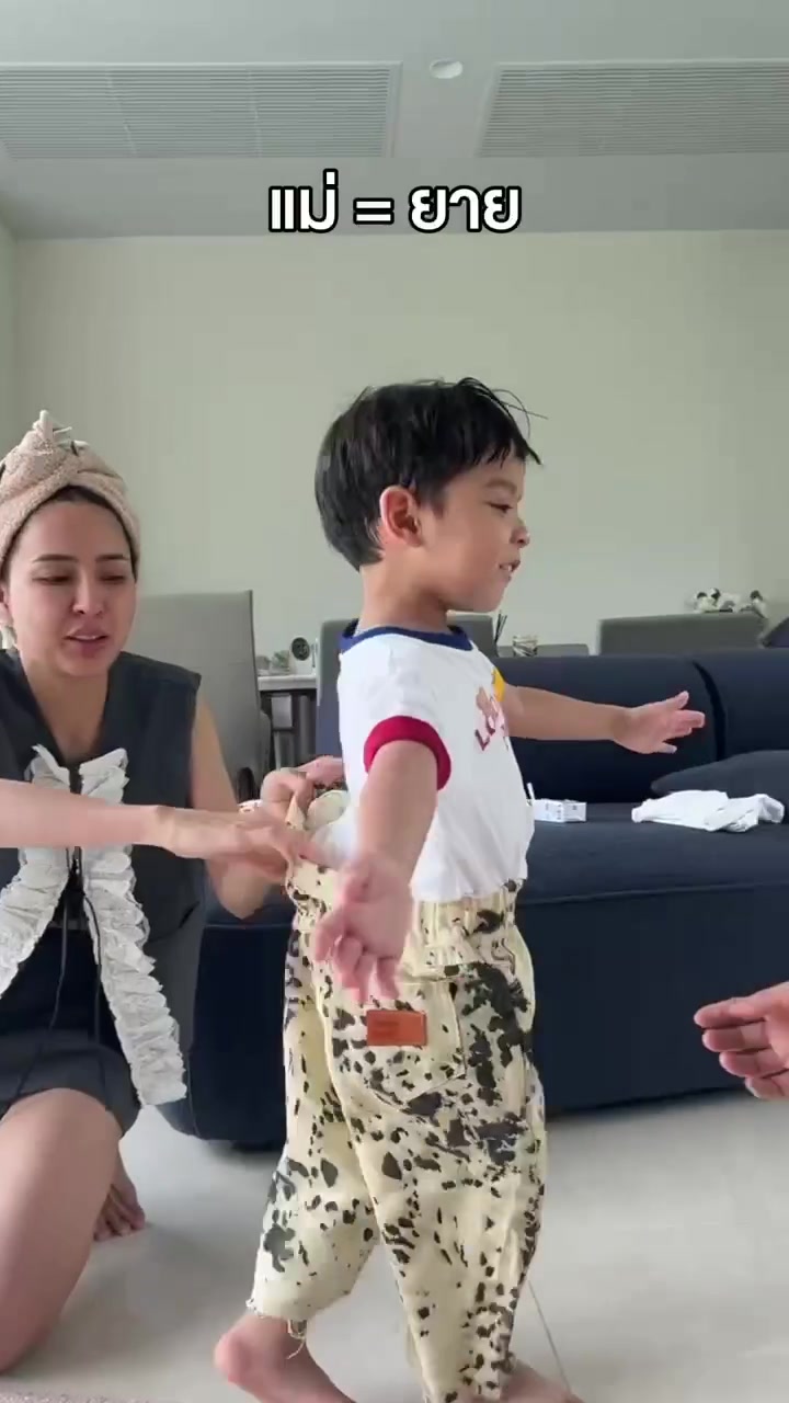 @แฝดโซลโมเน่👶🏻 👧🏻(ช่องจริง)