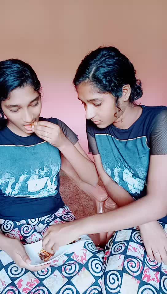 @Chinnu ponnu