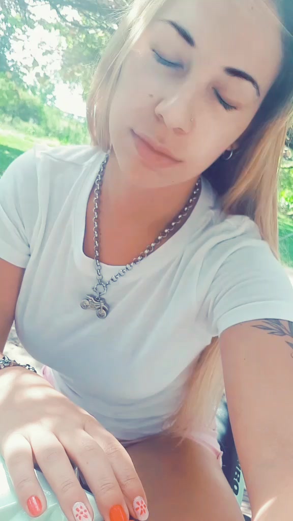 @Claudia Britos