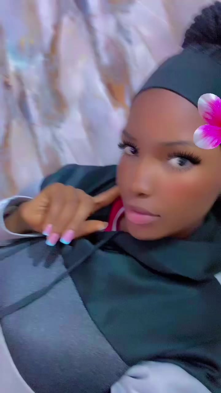 @Raniestarr🦋🌟