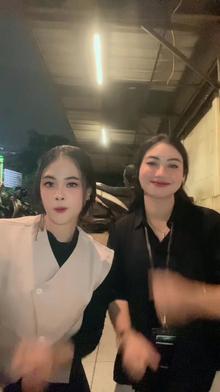 @Ny. Satrio