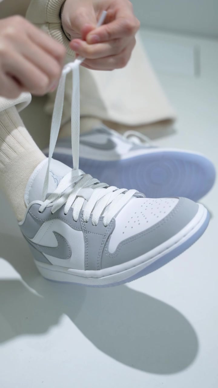 @Sneaker Lover