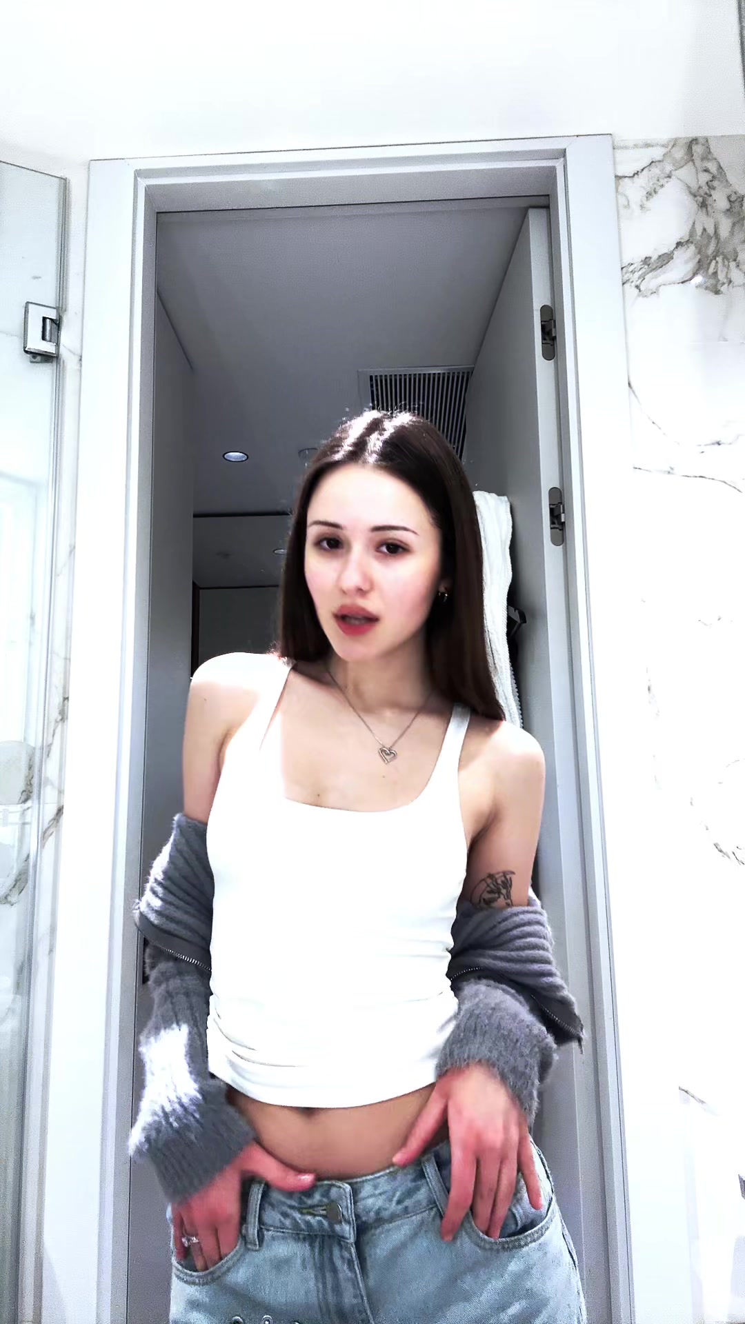 @lerakohno