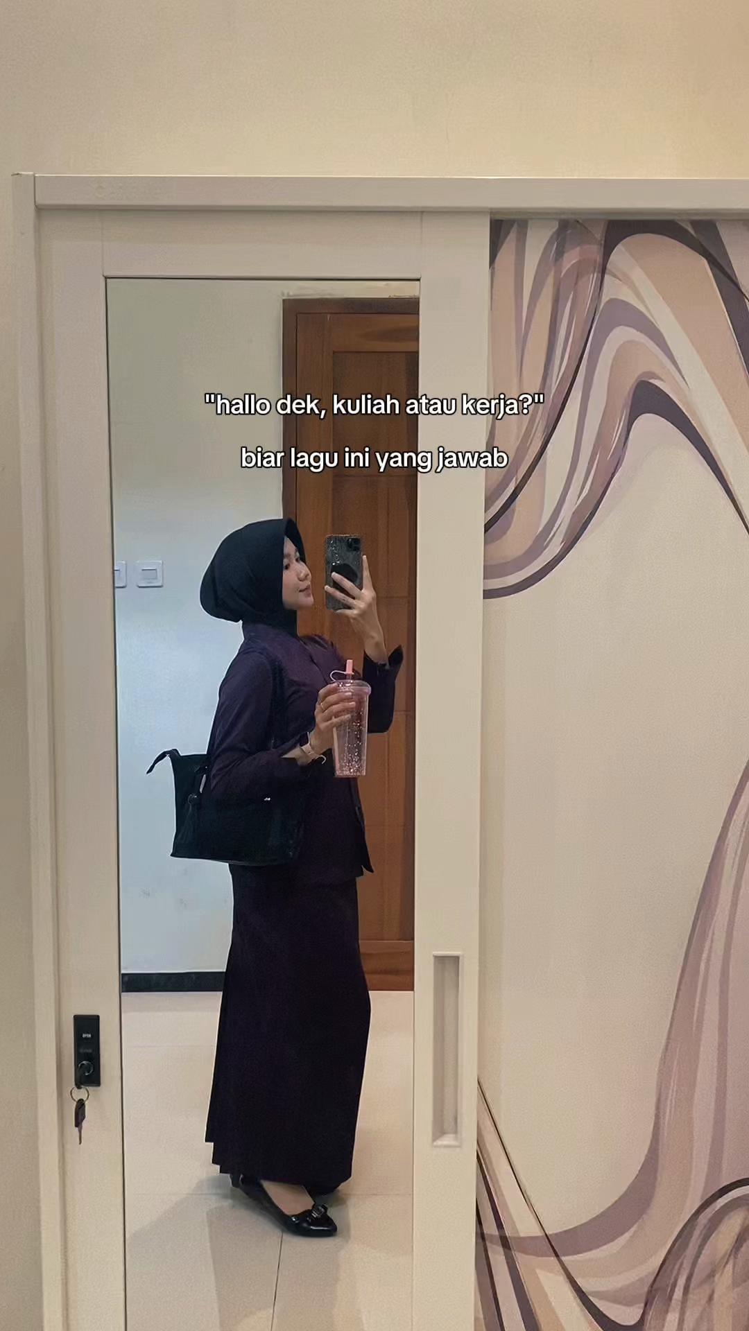 @aviayaaa_