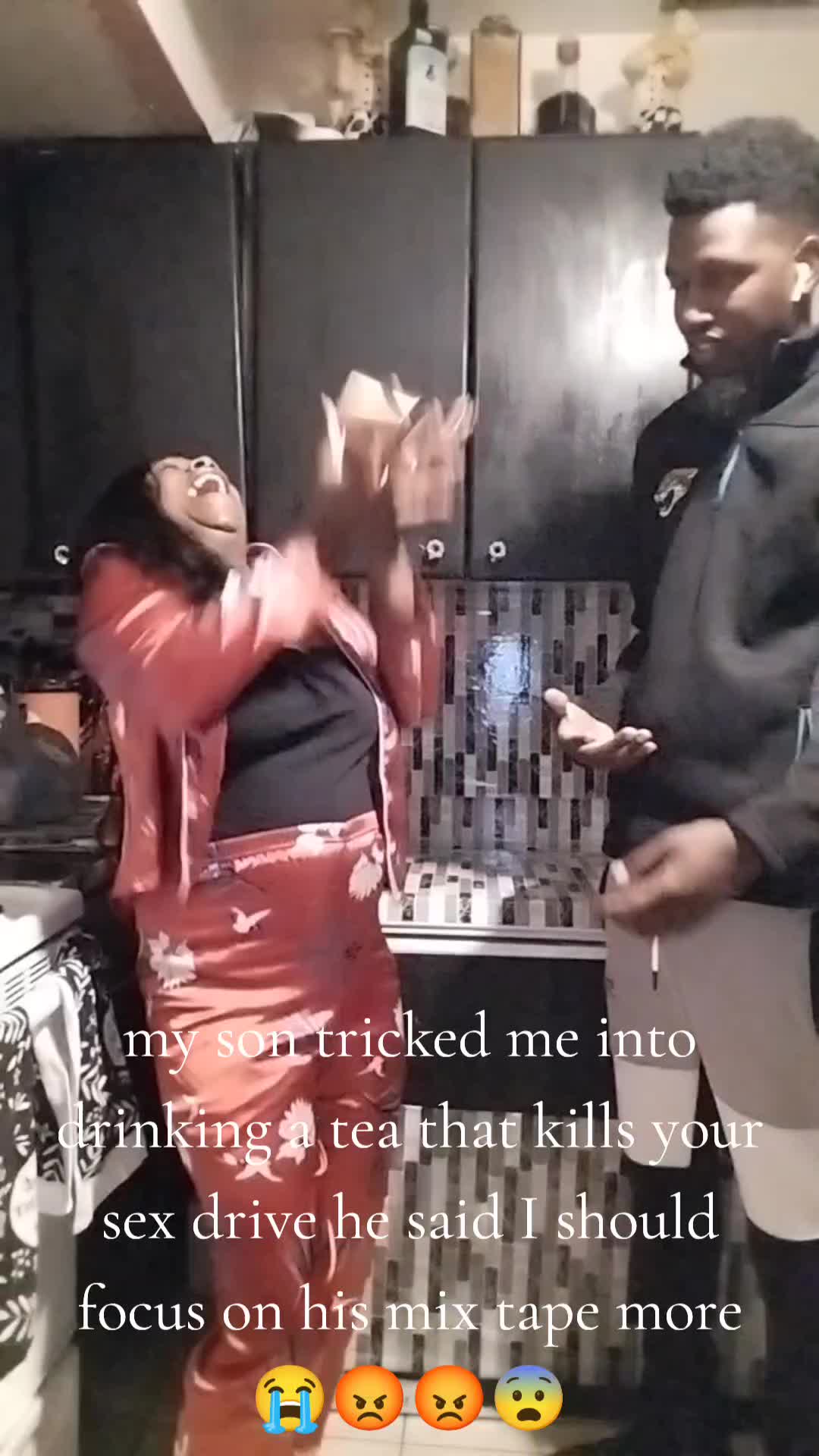 @Tee