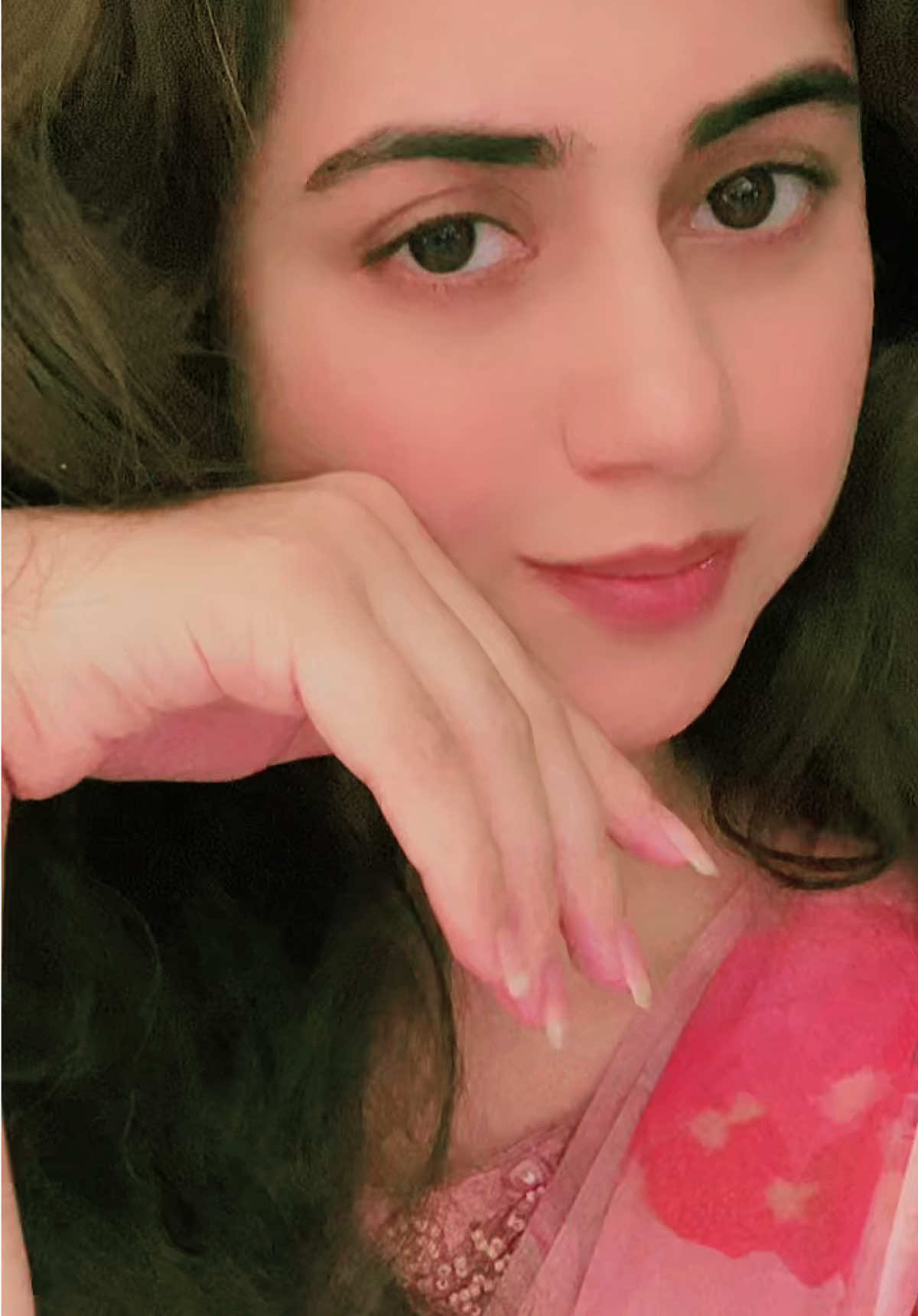 @H R 🎭