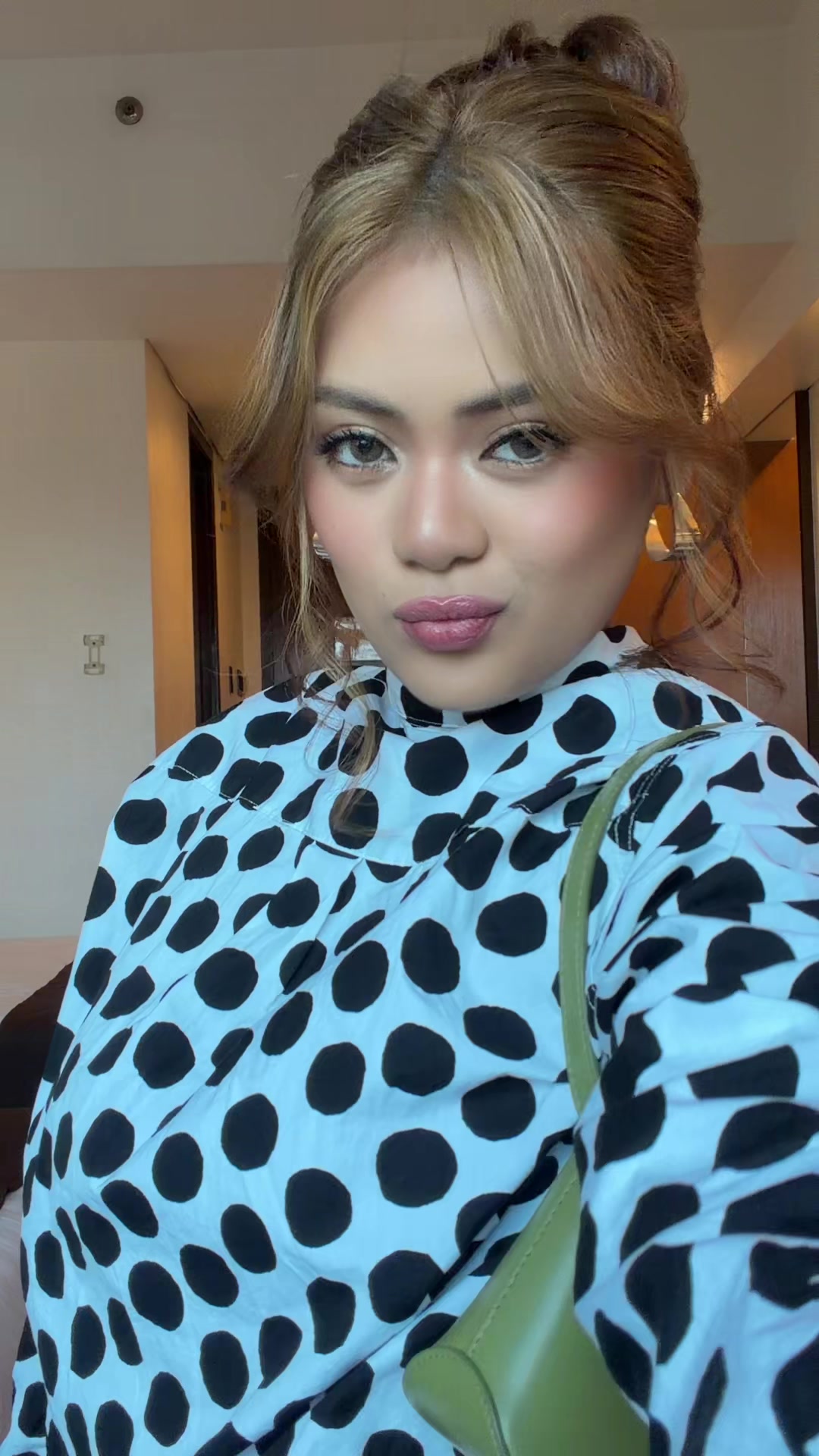 @Eya