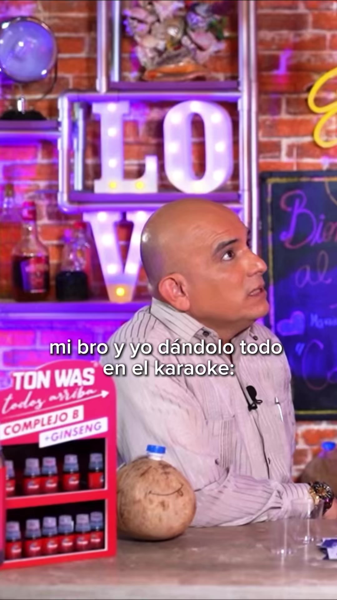 @Elhueco_