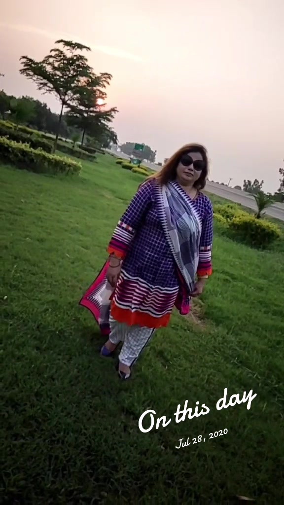 @Munazza rizvi Official