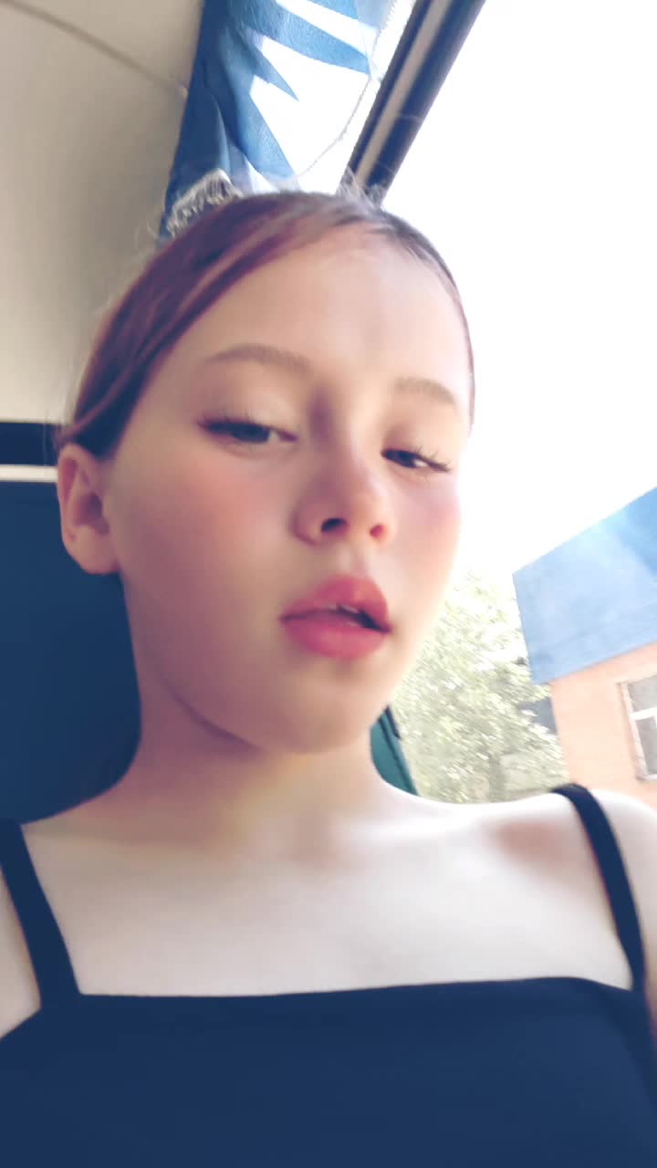 @даша