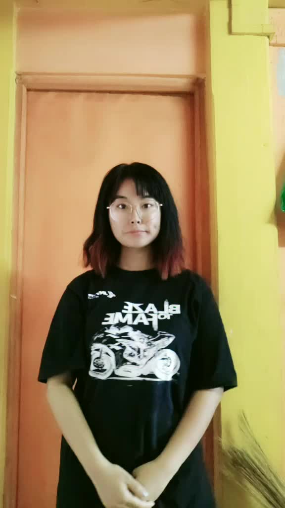 @Lily