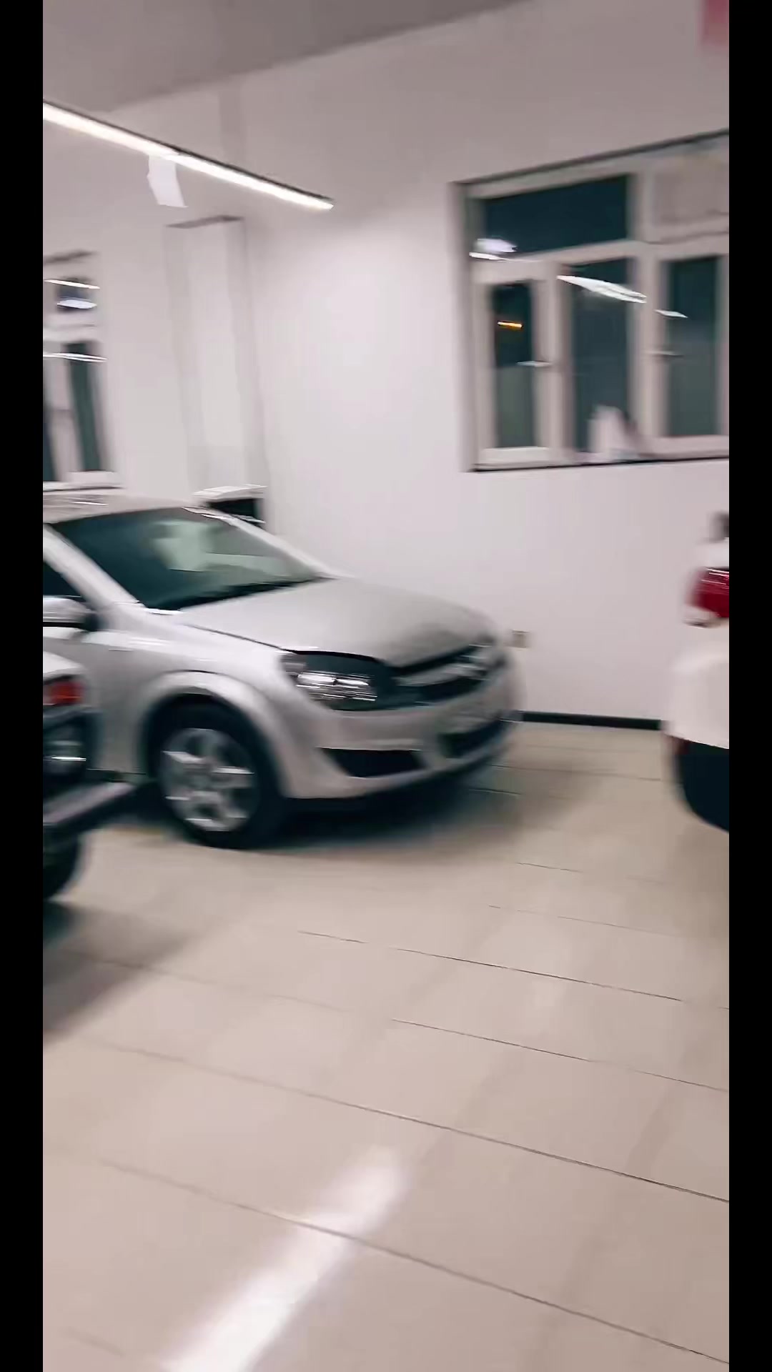 @AVTO SALON 032