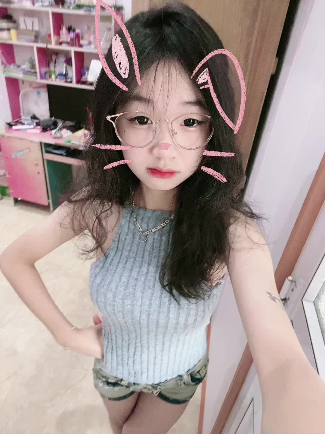 @Uyenn Dâuu🍓
