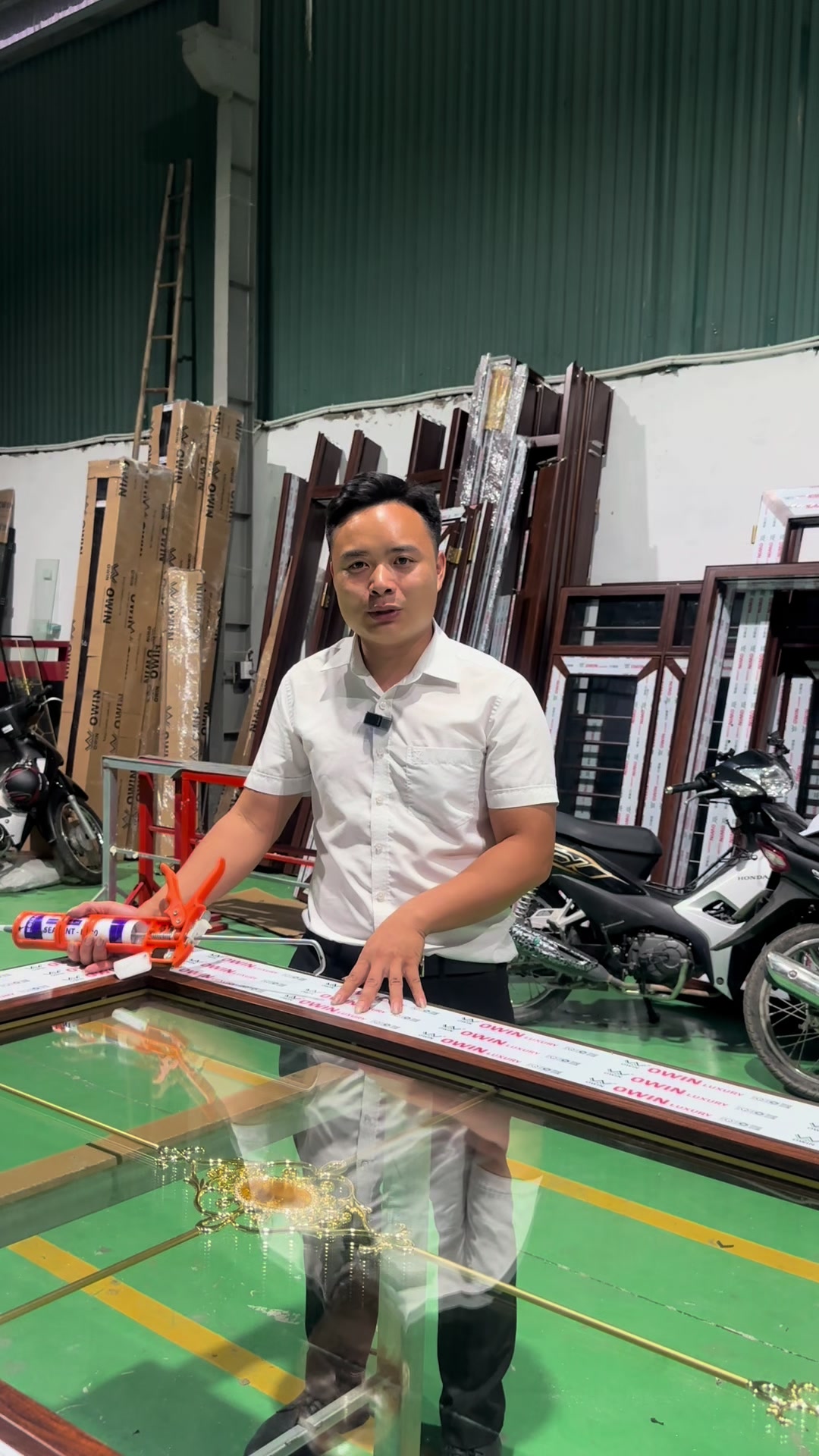 @Hậu Cửa Nh&ocirc;m OWIN H&agrave; Nội