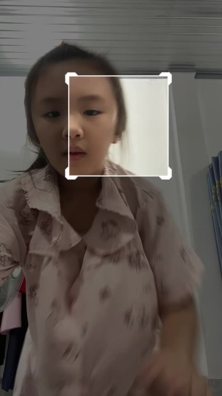 @Ong nhỏ